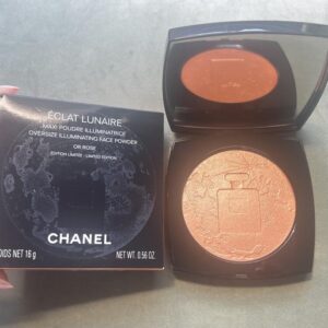Iluminador em pó Éclat Lunaire Chanel. Cor “Or Rose”. Tam grande - edição especial limitada. NOVO