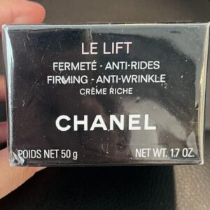 Creme Riche para o rosto. Super hidratante com efeito anti-aging. Chanel NOVO