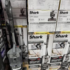 Shark Navigator Lift-Away Upright Vacuum with PowerFins HairPro