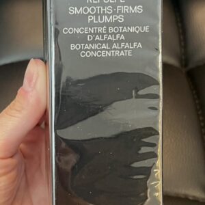 Loção concentrada firmadora e alisadora para rosto e pescoço Le Lift Chanel. NOVO