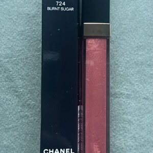 Rouge Coco Gloss Chanel. Cor 724 Burnt Sugar (bronze). NOVO