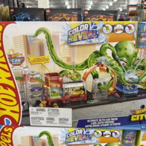 Hot Wheels Octo Carwash and 3 Color Reveal Cars