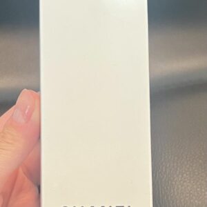 Óleo demaquilante antipoluição. Em contato com água se transforma e se dissolve. Chanel. NOVO.